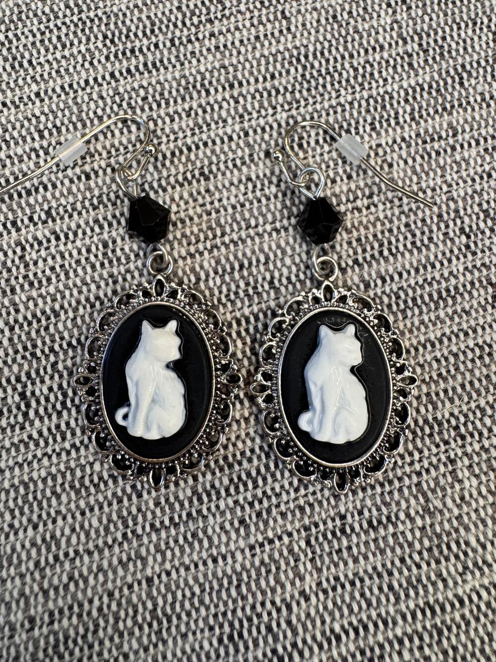 Kitty Cat Cameo Earrings Cute Cat Earrings Black White Accessories